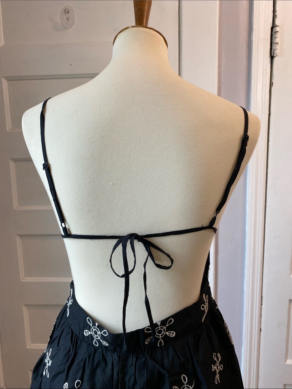 NWT Zara Embroidered Halter Tie Back Dress | 7200/337/800 - Picture 9 of 17